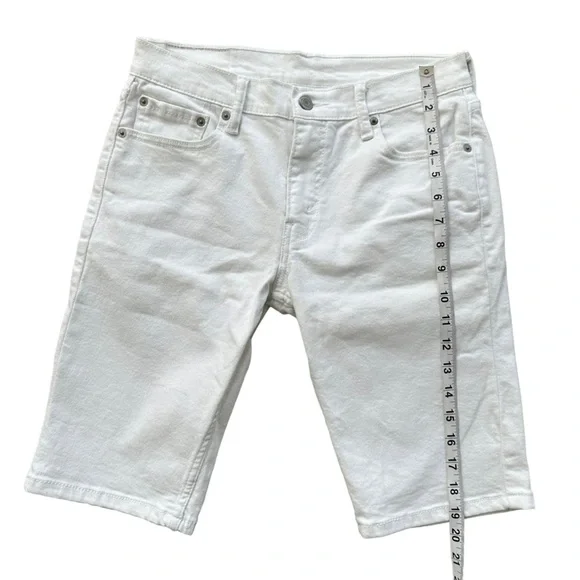 Levi's‎ Women's 551 White Classic Bermuda Denim Short Size: 30 - Picture 10 of 10